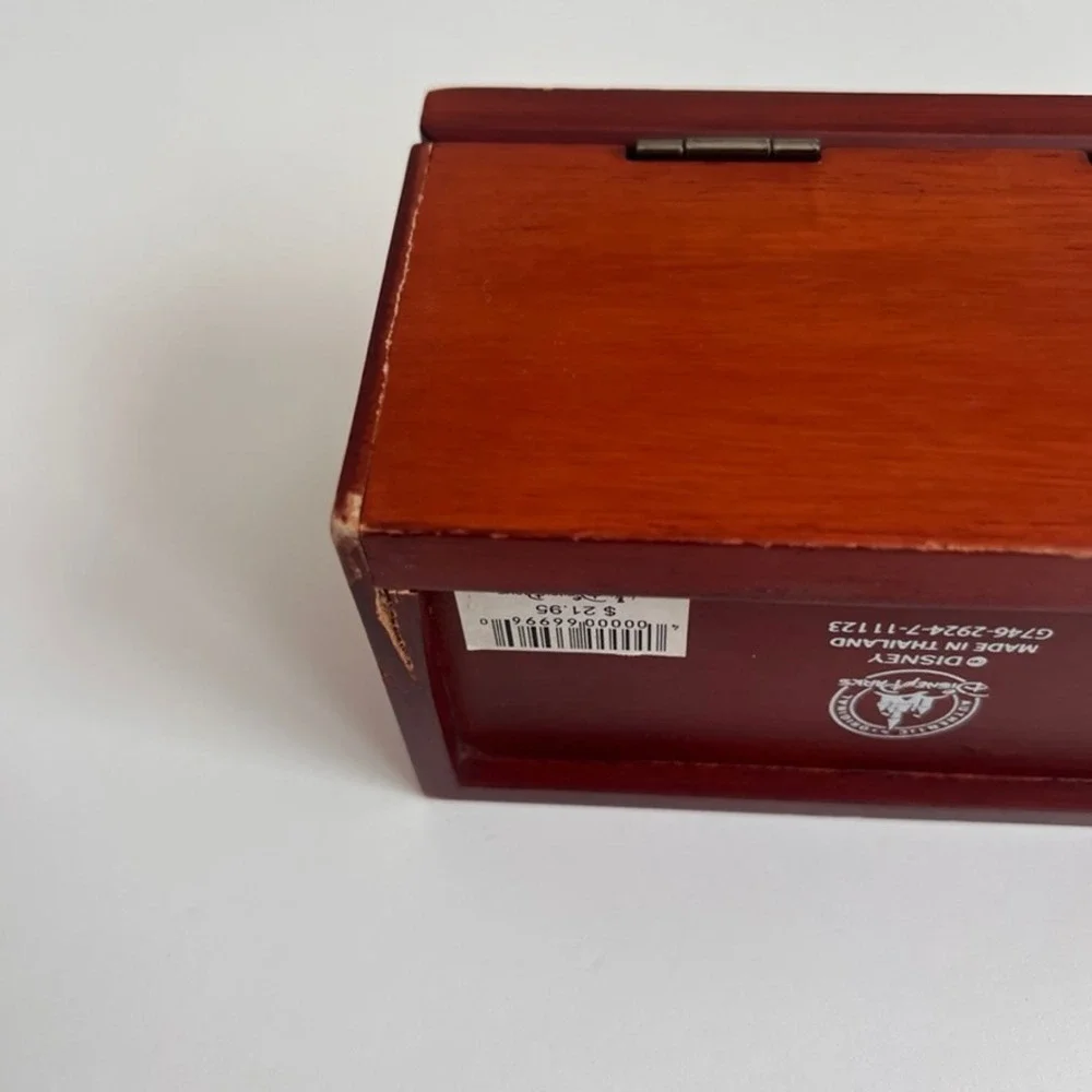 Disney Parks‎ Mickey Mouse Wooden Keepsake Trinket Box Cherry Finish